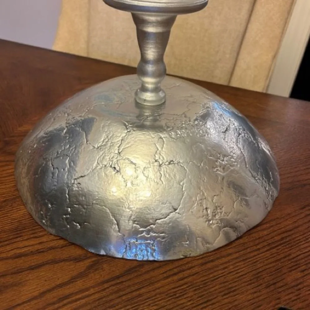 Vintage white and silver raised pedestal decorative bowl - Picture 5 of 5